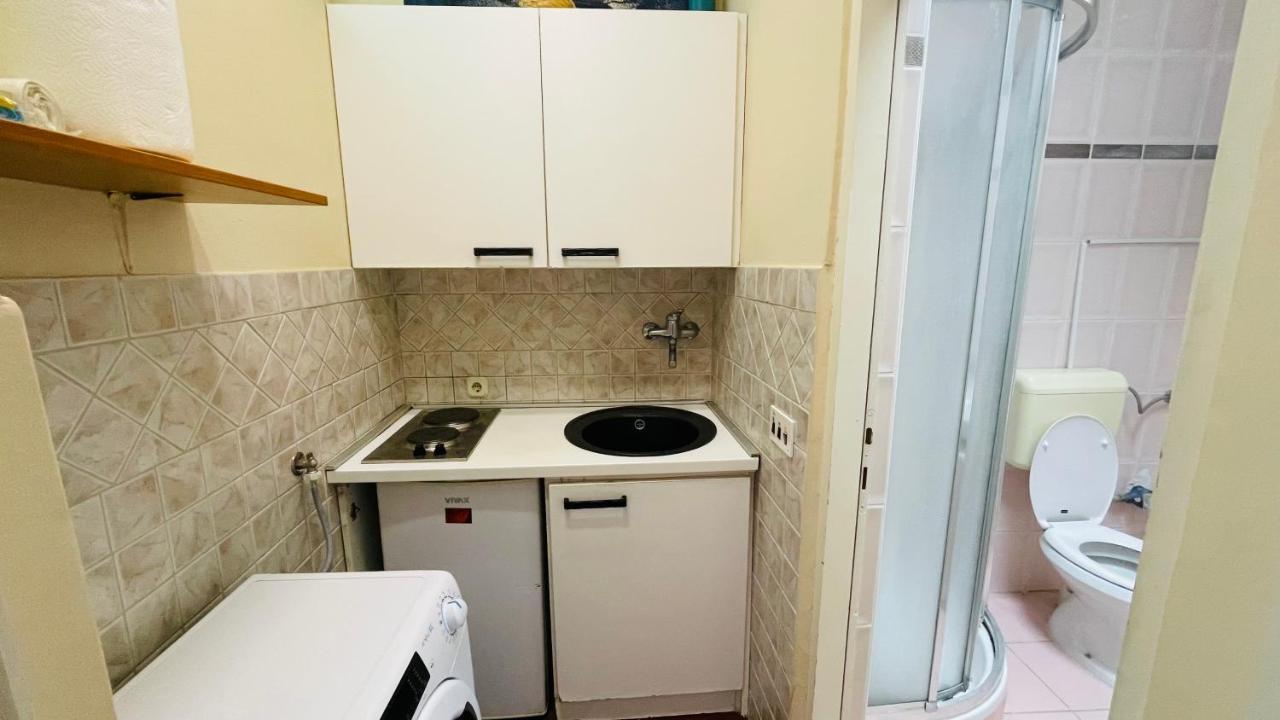 Apartment Vintage Inside City Galleria -