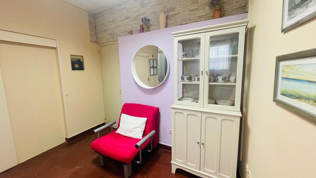 Apartment Vintage Inside City Galleria -